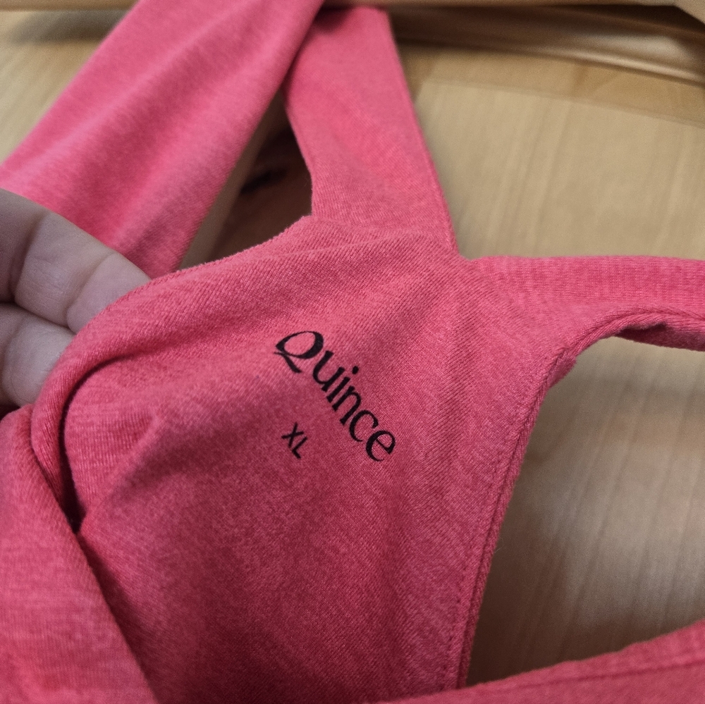 Quince Pink V Neck Racerback Shelf Sports Bra XL - Picture 3 of 4